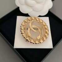 Chanel Women Brooch in Metal (1)