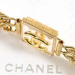 Chanel Women Choker in Metal & Resin - Image 7