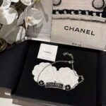 Chanel Women Choker in Metal and Glass Pearls-Black - Image 6