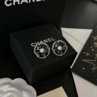 Chanel Women Clip-on Stud Earrings in Metal and Glass Pearls (1)