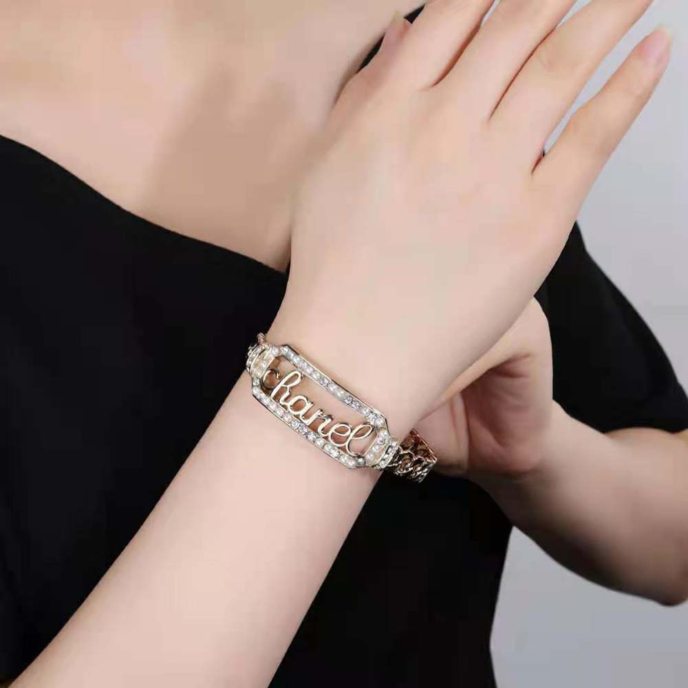 Chanel Women Cuff in Metal Glass Pearls and Strass (10)