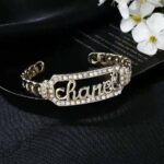 Chanel Women Cuff in Metal Glass Pearls and Strass – Bild 5