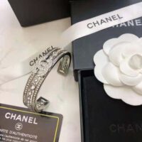 Chanel Women Cuff in Metal & Strass (1)