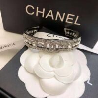 Chanel Women Cuff in Metal & Strass (1)