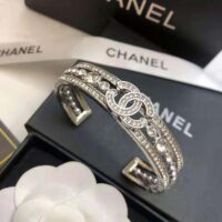 Chanel Women Cuff in Metal & Strass (1)