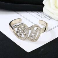 Chanel Women Cuff in Metal and Strass (1)