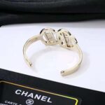 Chanel Women Cuff in Metal and Strass – Bild 8