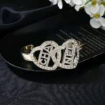 Chanel Women Cuff in Metal and Strass – Bild 6