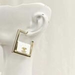 Chanel Women Hoop Earrings in Metal and Resin-White - immagine 2