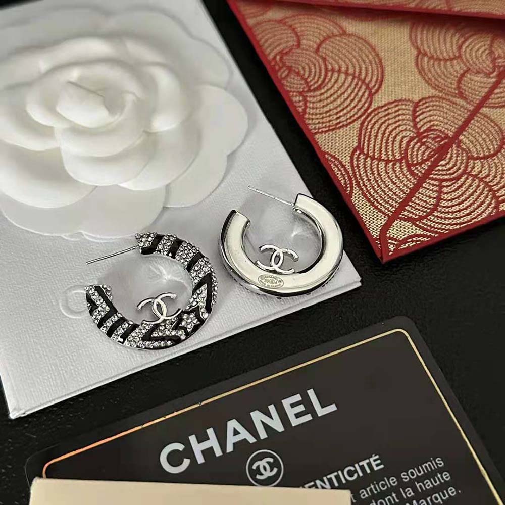 Chanel Women Hoop Earrings in Metal and Strass (4)