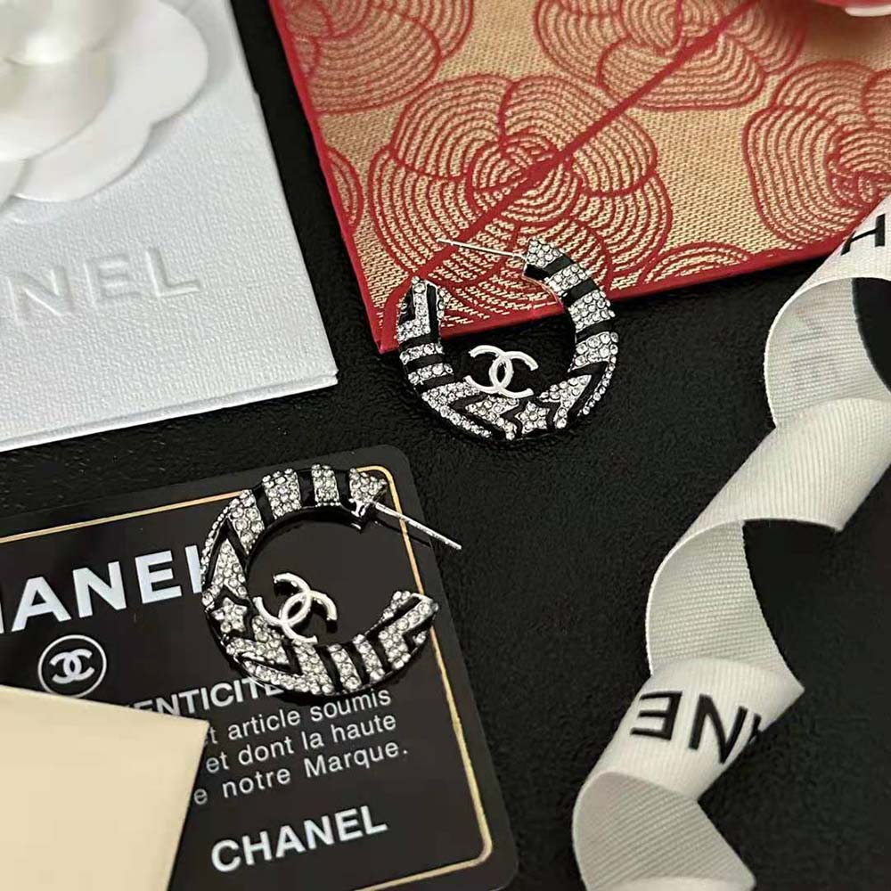 Chanel Women Hoop Earrings in Metal and Strass (5)