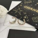 Chanel Women Hoop Earrings in Metal and Strass – Bild 3
