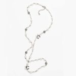 Collar largo Chanel para mujer en metal, cristal, perlas y strass