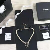 Chanel Women Pendant Earrings in Metal Glass Pearls & Strass (1)