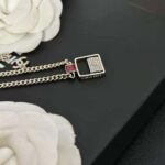 Chanel Women Pendant Necklace in Metal and Strass – Bild 6