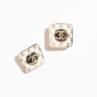 Chanel Women Stud Earrings in Metal (1)