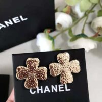 Chanel Women Stud Earrings in Metal and Resin (1)