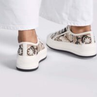 Dior Unisex CD Walk’n’Dior Platform Sneaker Beige Multicolor Embroidered Cotton Butterfly Bandana Motif (9)
