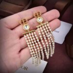 Dior Women La Parisienne Earrings Gold-Finish Metal with White Resin Pearls and Mirrors - Image 7