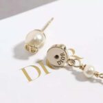 Dior Women Métamorphose Earrings Gold-Finish Metal and White Resin Pearls - Imagen 8
