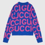 Maglione da uomo Gucci in lana GG con intarsi Gucci blu e scollo a giro con spalle scese