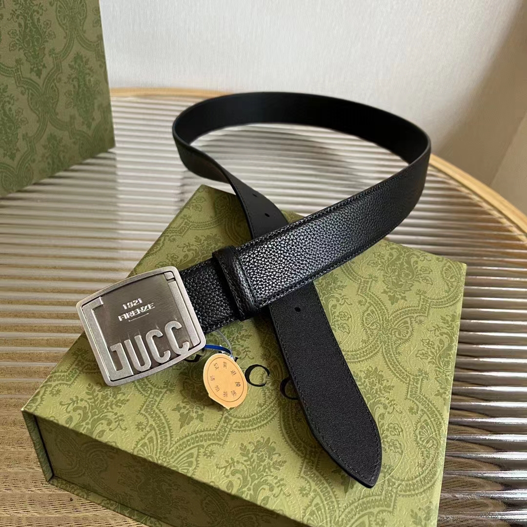 Gucci Unisex GG Belt Gucci Plaque Buckle Black Leather Palladium-Toned Hardware