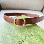 Gucci Unisex GG Belt Rectangular Buckle Cuir Leather Antique Brass Hardware 3 CM Width - Imagen 2