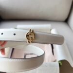 Gucci Unisex GG Belt Round Interlocking G White Leather Oval Buckle 2.3 CM Width – Bild 6