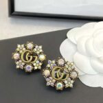 Gucci Women Double G Crystal Flowers Earrings - Bild 3