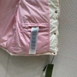 Gucci Women GG Cotton Canvas Padded Vest Pink Lined High Neck Sleeveless Two Side Pockets – Bild 10