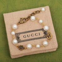 Gucci Women Interlocking G Flower Pearl Bracelet (1)