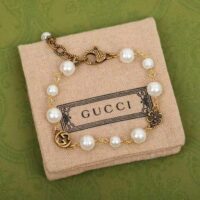 Gucci Women Interlocking G Flower Pearl Bracelet (1)