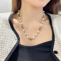 Gucci Women Interlocking G Flower Pearl Necklace (1)