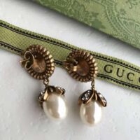 Gucci Women Interlocking G Pearl Earrings (1)