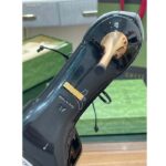 Gucci Women's High-Heel Patent Pump Black Leather Pointed Toe Ankle Cuff - immagine 10