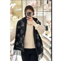 Louis Vuitton LV Unisex Fall For You Scarf Black Wool Cashmere Jacquard Weave Monogram (11)