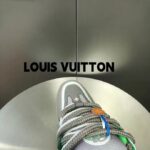 Louis Vuitton LV Unisex Skate Sneaker Grey Mix Materials Grained Calf Leather Technical Mesh - immagine 9