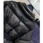 Louis Vuitton LV Women Flight Mode Monogram Jacquard Puffer Wrap Coat Polyamide Black - immagine 6