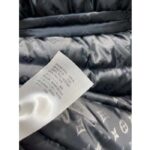 Louis Vuitton LV Women Flight Mode Monogram Jacquard Puffer Wrap Coat Polyamide Black - immagine 10