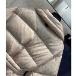 Louis Vuitton LV Women Flight Mode Monogram Jacquard Puffer Wrap Coat Polyamide Light Beige - Bild 4