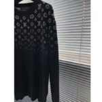 Louis Vuitton Men LV Lvse Monogram Degrade Crewneck Cotton Black White Slightly Loose Fit - immagine 6