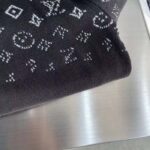 Louis Vuitton Men LV Lvse Monogram Degrade Crewneck Cotton Black White Slightly Loose Fit - immagine 7