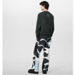 Louis Vuitton Men LV SKI Cotton Crewneck Regular Fit Monogram Ice Flower – Bild 12