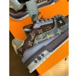 Louis Vuitton Unisex LV Trainer Sneaker Blue Monogram Denim Rubber Outsole Monogram Flowers - Imagen 10