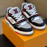 Louis Vuitton Unisex LV Trainer Sneaker Red Grained Calf Leather Monogram Canvas - Bild 3