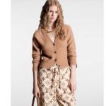 Louis Vuitton Women LV Cropped Camel Cardigan Yack Hair Silk Camel Regular Fit - Bild 13