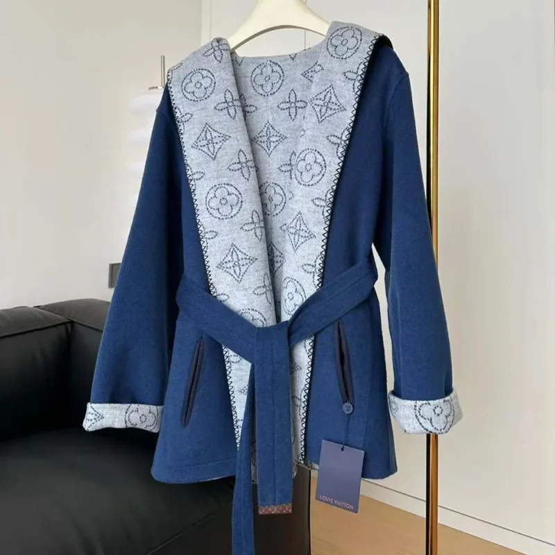 Louis Vuitton Women LV Flight Mode Reversible Signature Short Hooded Wrap Coat Teal