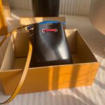 Louis Vuitton Women LV Néonoé BB Black Safran Yellow Epi Grained Cowhide Leather - Bild 3