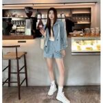 Louis Vuitton Women LV Shiny Monogram Short Parka Ice Blue Regular Fit - Bild 11