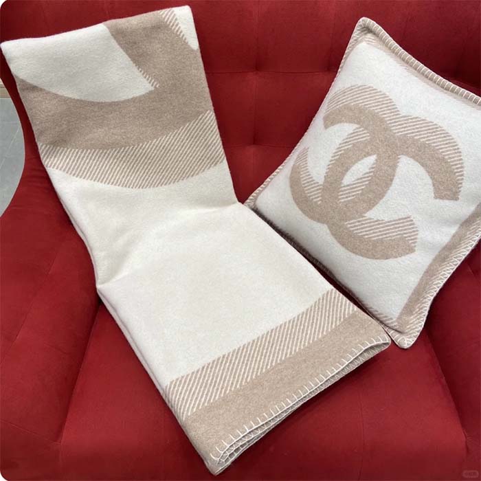 Chanel Unisex CC Cotton Wool Tweed Beige Sandy Multifunction Scarf Blanket (2)